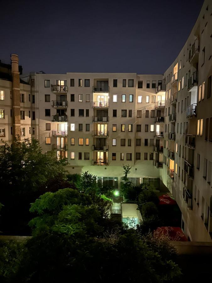 Central Apartment With Balcony Budapeszt Zewnętrze zdjęcie