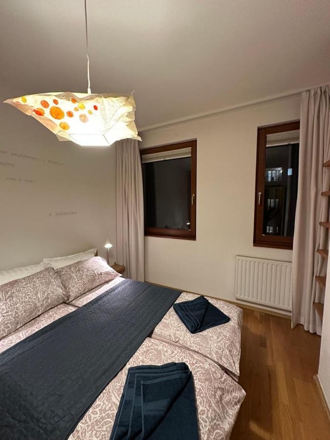 Central Apartment With Balcony Budapeszt Zewnętrze zdjęcie